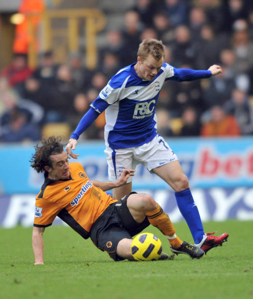 仅勾起了球 仅勾起了球