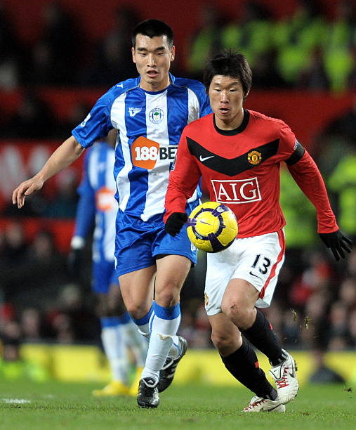 曼联球迷在网上募集资金签巴莱巴，筹集目标为1.2亿欧元.